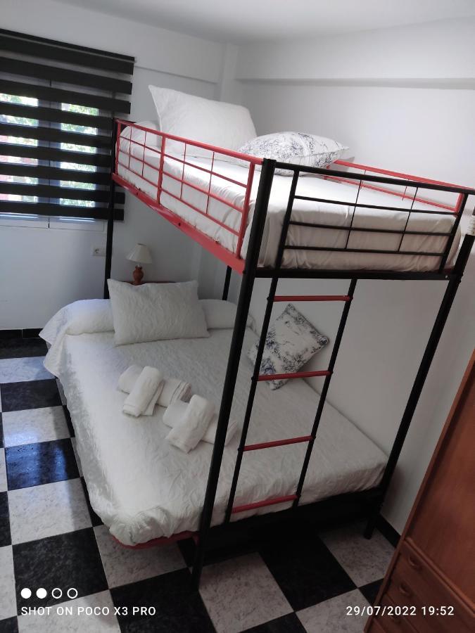 Vivienda Turistica Salazar Apartment กรานาดา ภายนอก รูปภาพ